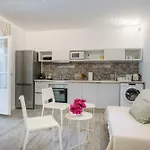 아파트 Dominique & Carlos Place