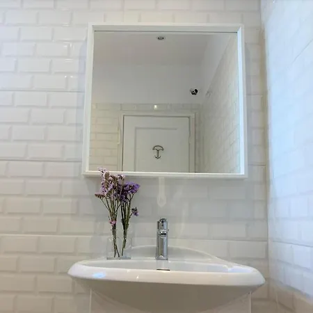 Dominique & Carlos Place Apartment