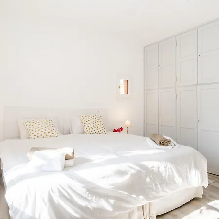 Dominique & Carlos Place * Mykonos Town