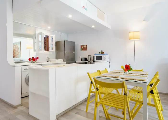 Appartamento Dominique & Carlos Place *