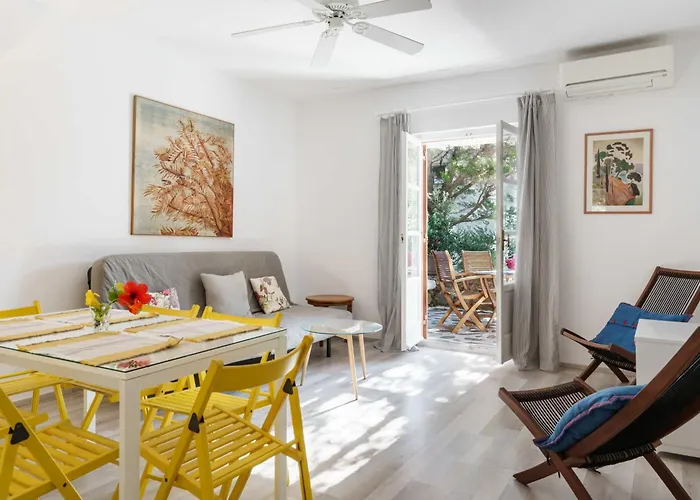 Appartamento Dominique & Carlos Place *